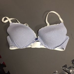 Victoria’s Secret Plunge